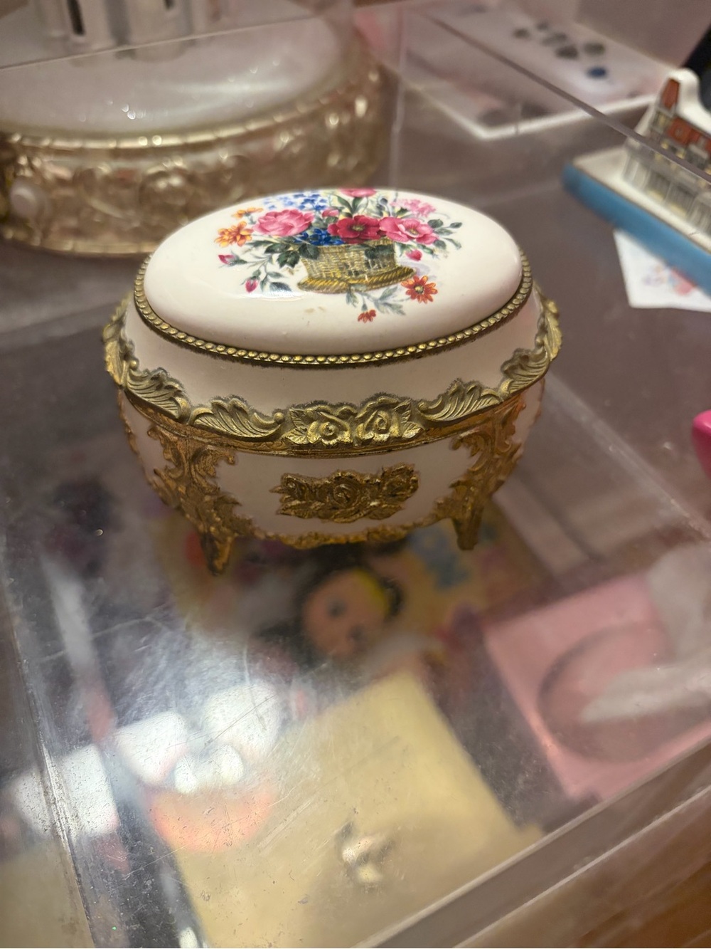 Vintage porcelain music box
